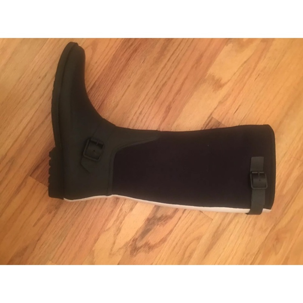 French Connection Rainboots sz 8 fts 8 1/2 or 9